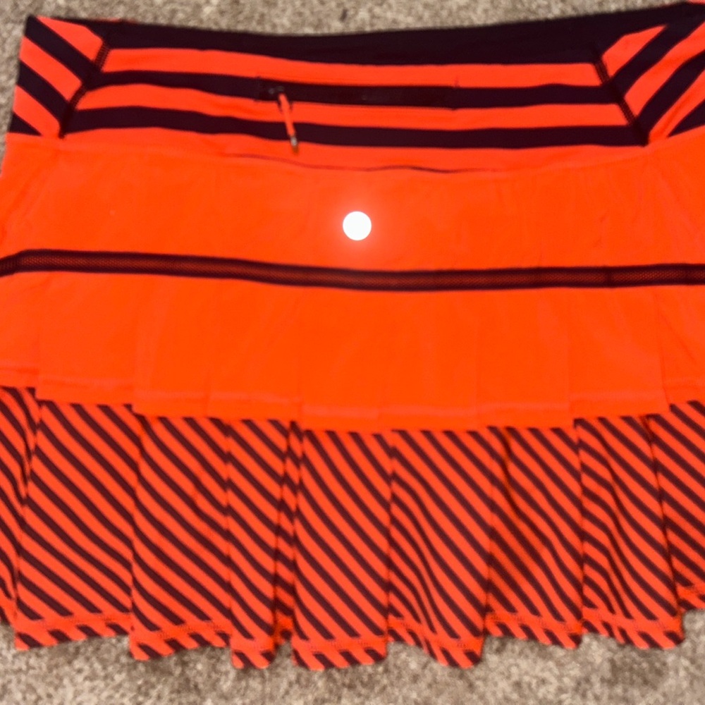 Lululemon ruffled back Striped Orange/Navy skirt Sz8